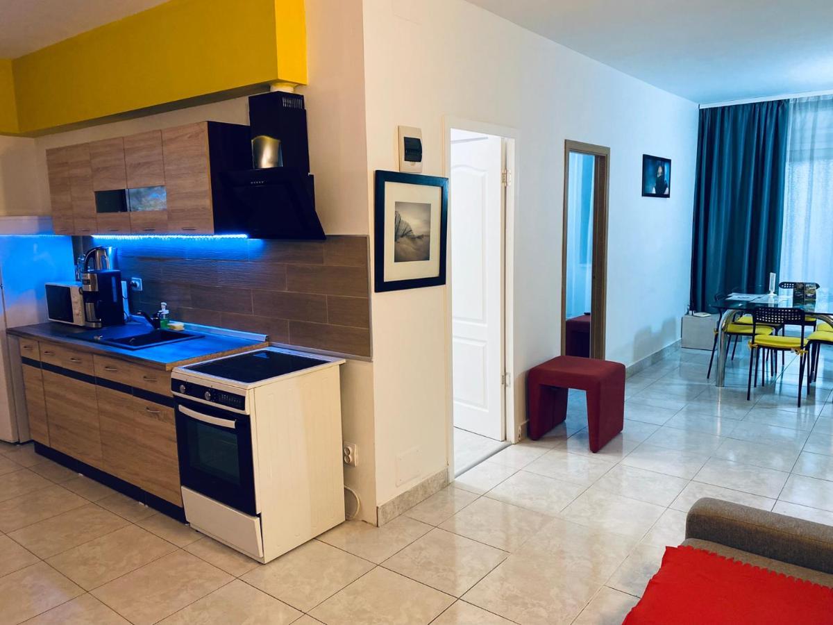 The Lincoln Suites - Central Shabbat Friendly Apartments Bukares Bagian luar foto
