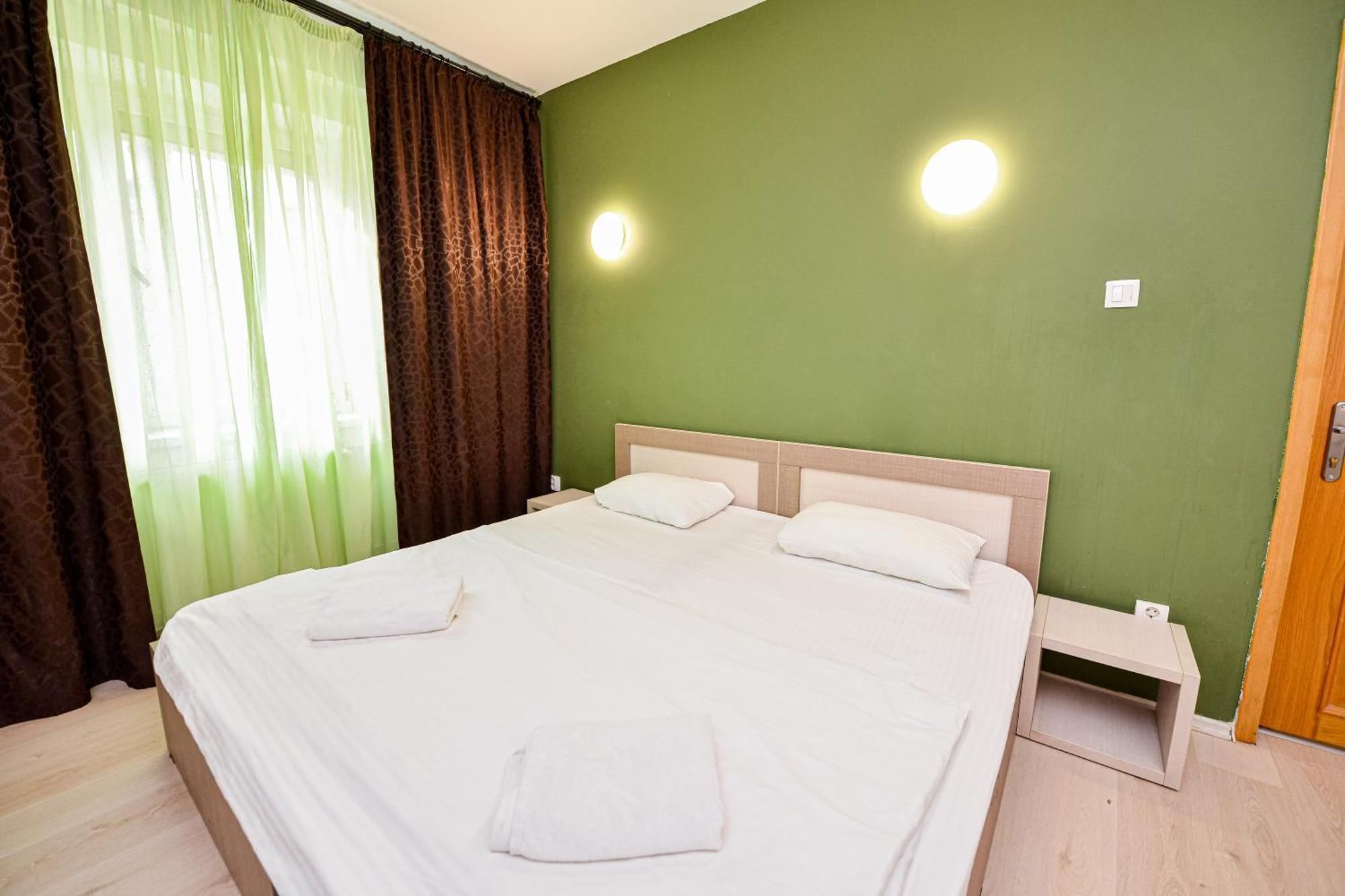 The Lincoln Suites - Central Shabbat Friendly Apartments Bukares Bagian luar foto